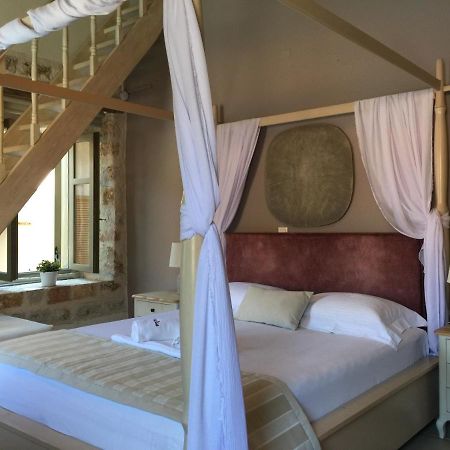 Alicelia Boutique Inn Vathy  Bagian luar foto