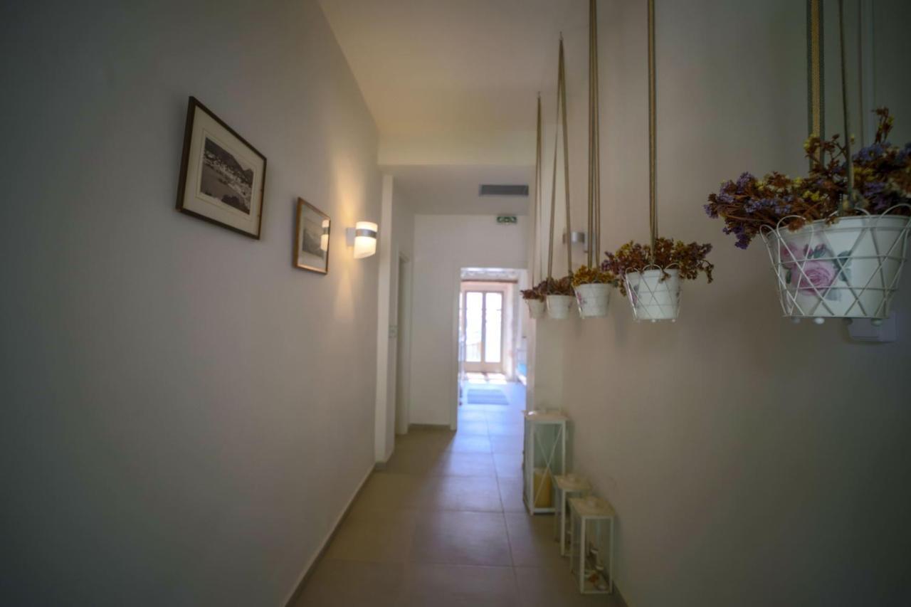 Alicelia Boutique Inn Vathy  Bagian luar foto