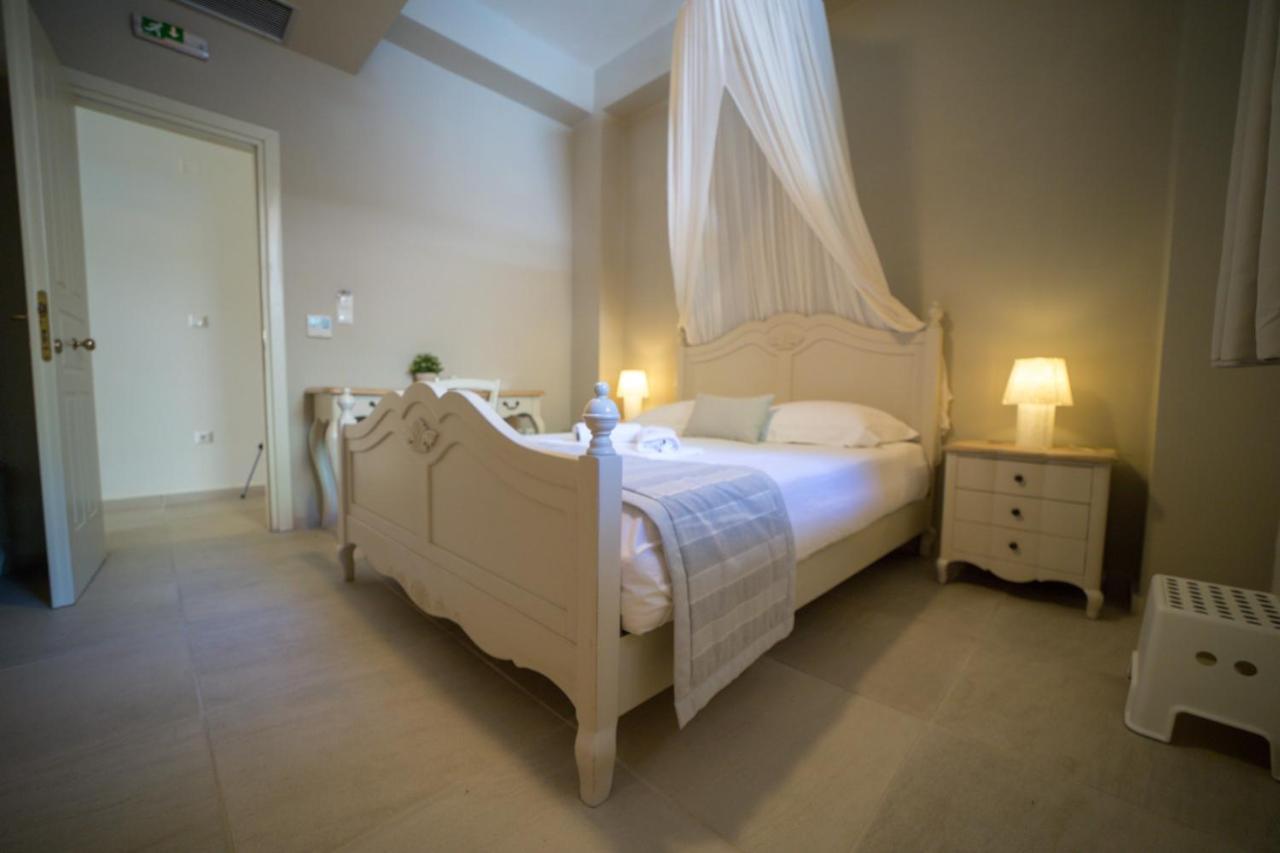 Alicelia Boutique Inn Vathy  Bagian luar foto