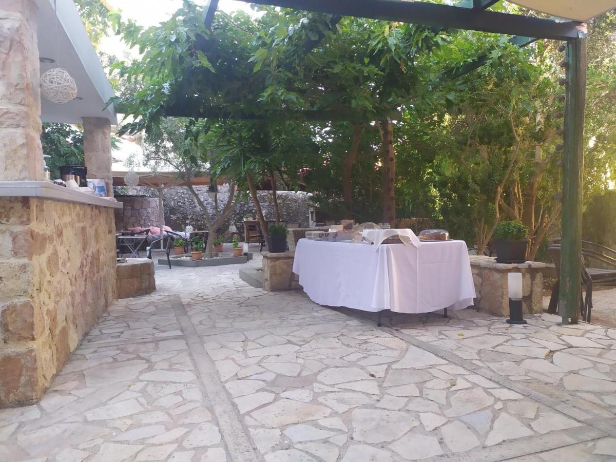 Alicelia Boutique Inn Vathy  Bagian luar foto