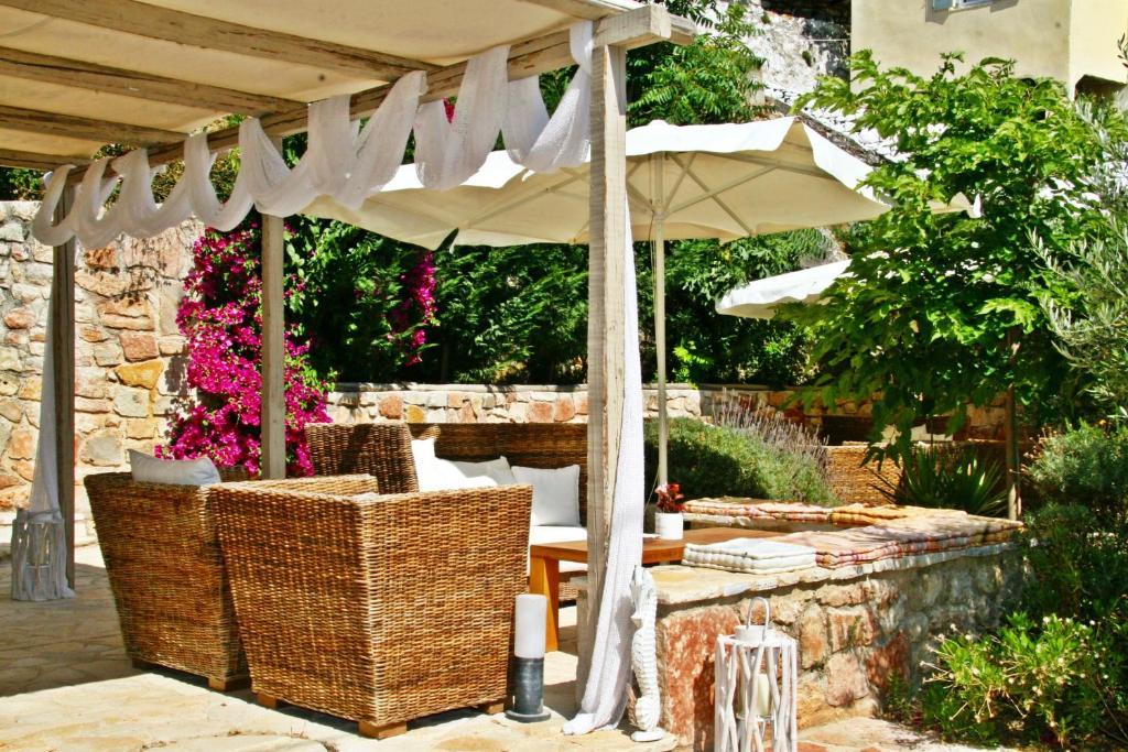 Alicelia Boutique Inn Vathy  Bagian luar foto
