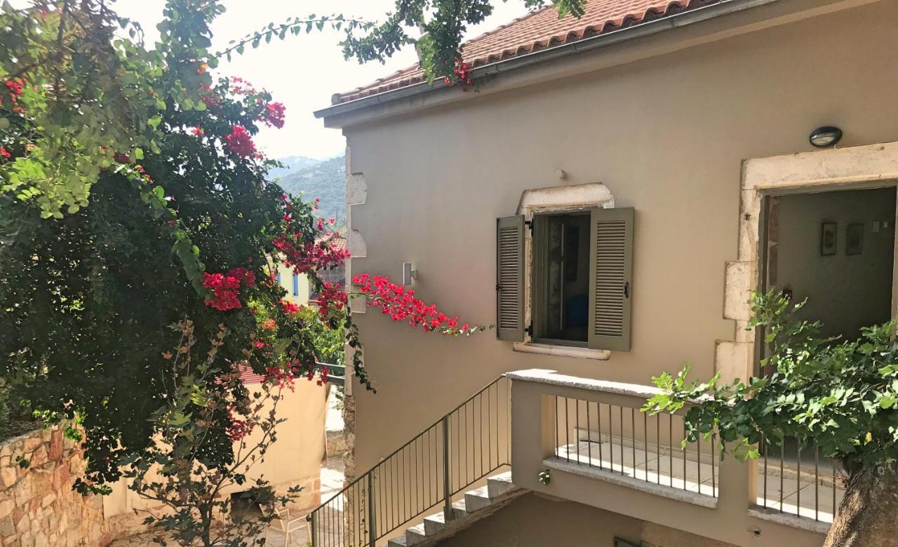 Alicelia Boutique Inn Vathy  Bagian luar foto